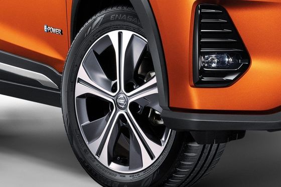 Nissan пинает e-силу 2023 цветов 5 кроссовера 8 Seater доступные, kickover Niro, Forester, Vitara и Kadjar.,