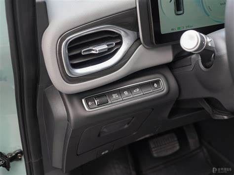 Левый автомобиль Seater SUV ряда 5 электрического автомобиля 500km руки AION v для подростка взрослых