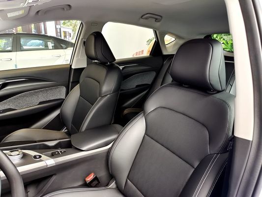 голубики чистые EV c геометрии 400km/550km корабли компактной электрической SUV Geely