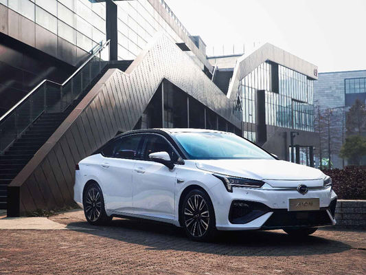 Автомобиль роскошного седана мотора 135kW электрических автомобилей одиночный e GAC Aion s средний