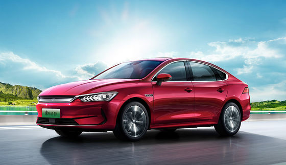 автомобили 400km среднего размера электрические