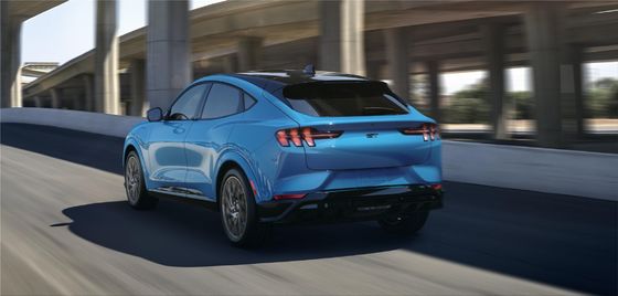 Кораблей электрических автомобилей Форда скорость времени работы от батарей 200km/H Макс средних длинная