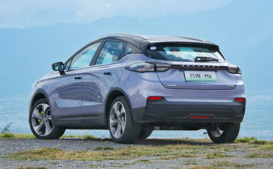 Роскошная геометрия M6 450km CLTC привода SUV Geely колеса электрических автомобилей 4 ECO дружелюбная