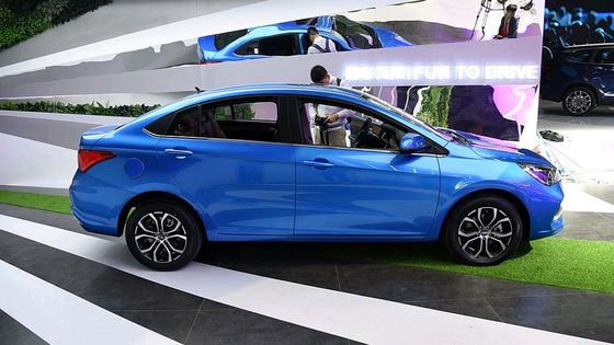 Автомобили Chery Arrizo e чистые электрические быстро поручают ряд двери 401km Seater 4 автомобиля 5 SUV