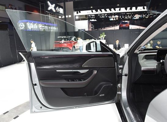 Автомобиль Xpeng P7 Nedc 2WD 4WD 480 умного лимузина электрический ряд 586 670 706km
