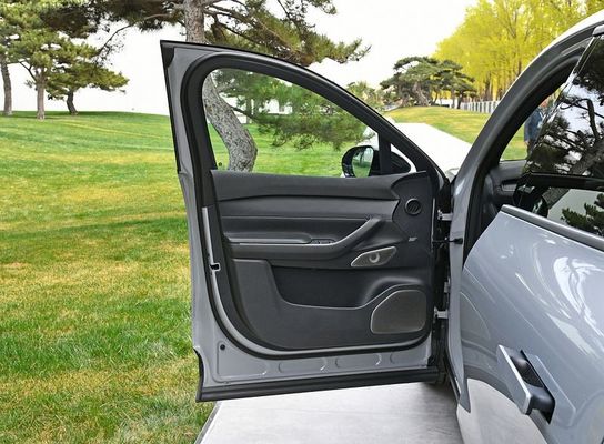 SUV At NIO EC7 75 кВтч Электромобиль с мотором мощностью 480 кВт