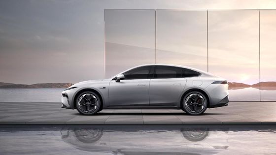 Dongfeng Eπ 007 с дальностью 1200 км и ножничной дверью Максимальная скорость 165 км / ч 5 дверей