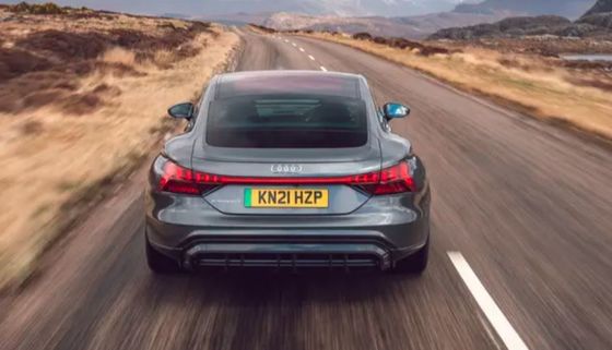 2023 Audi e-Tron GT Ультимативный четырехдверный электромобиль с мощностью 673 л.с. 480 км CLTC и емкостью батареи 93,4 кВтч