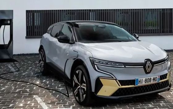 Долгосрочное испытание на Renault Megane E-Tech Батарея мощностью 40/60 кВт/ч с дальностью около 158/208 миль