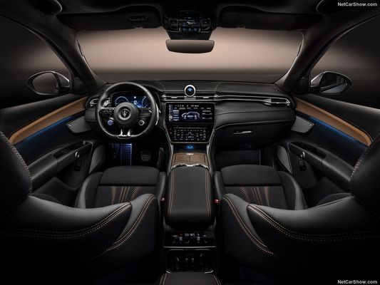 Чисто электрический новый энергетический автомобиль с 450 дальностью и максимальной скоростью 325 км / ч на Maserati Gran Turismo Folgore