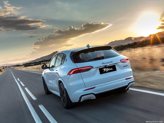 Чисто электрический новый энергетический автомобиль с 450 дальностью и максимальной скоростью 325 км / ч на Maserati Gran Turismo Folgore