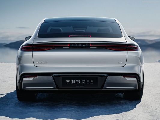 Geely Galaxy E8 Ev Электромобиль 2024 550Kw Max Новый энергетический автомобиль Седан с одним двигателем При 190 км/ч Максимальная скорость