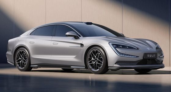 PRESALE 2024 Новый электромобиль BYD Yangwang U7 Седан Сопротивление ветру Cd 0.195 240Kw Моторная мощность