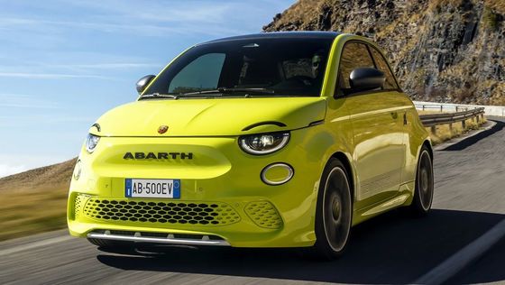 Красивый и спортивный на Abarth 500e горячий хэтчбек Электромобиль, как весело, как бензин 152P.S Моторная мощность