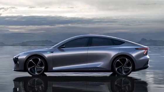 Предпродажная совместная компания работает на седане Jiyue 02 EV с 544 л.с. с RWD&AWD версиями нового энергетического автомобиля