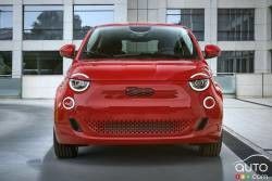 2024 FIAT 500e FWD Мини электрические автомобили 42 кВтч батарея с максимальной скоростью 94 миль в час