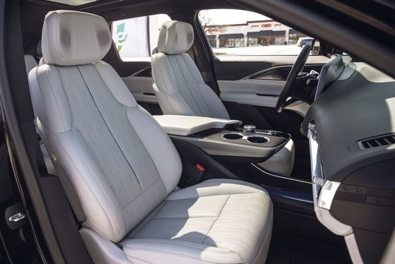 2024 Кадиллак Лирик 308 миль пробега в более высокой кабине