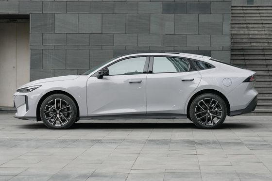 2024 Чанган UNI V гибридный электромобиль