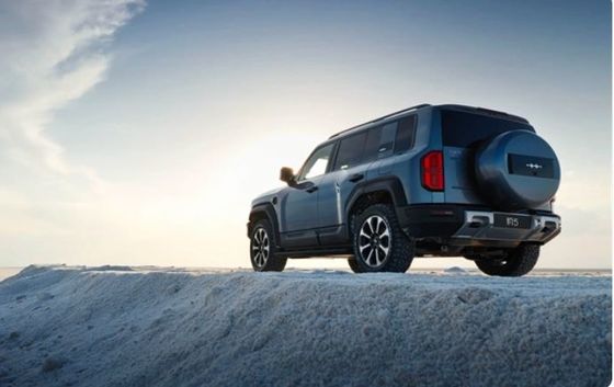 Новый электрический четырехколесный привод PHEV Byd Formula Leopard 5 с максимальной мощностью 505 кВт и максимальным крутящим моментом 760 нм.