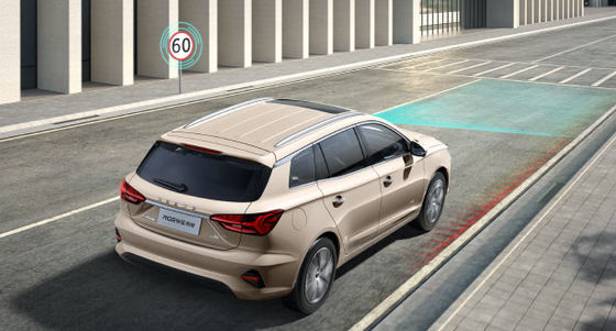 NEDC501Km Диапазон движения Roewe Ei5 MPV Чистые электрические транспортные средства Максимальная скорость 185 км/ч 8,3 сек 0-100 км/ч Ускорение