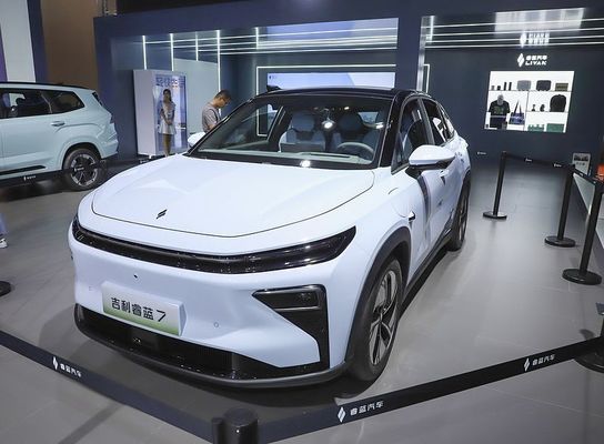 2024 Livan 7 Geely Ruilan 7 EV Автомобиль LHD в запасе батареи 450 км EV автомобили новые энергетические транспортные средства автомобиль чисто электрический