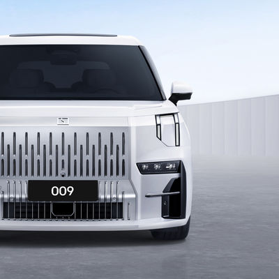 Zeekr 009 Чистый электрический роскошный MPV переопределяет ваши ожидания от MPVS 140 кВтч батареи 822 км CLTC Диапазон 0-100 км / ч в 4,5 с