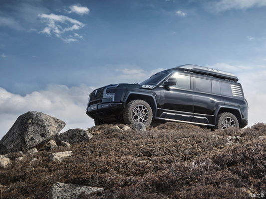 Пре-продажа 2024 Пекинский автосалон BYD Янванг U8 2024 Роскошный внедорожник 1197hp 4Мотор 4wd Электромобиль Byd U8 Гибридный