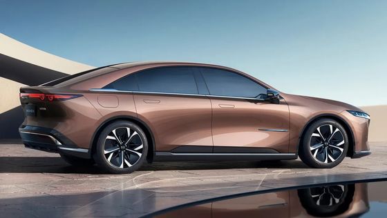 Первый чисто электрический автомобиль Mazda EZ-6 - это гладкий заднеприводный салон с