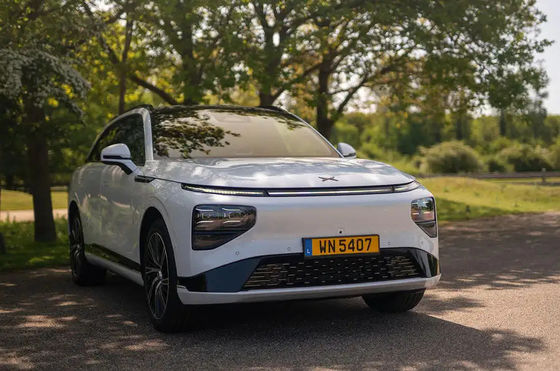 Новый премиальный электрический внедорожник - Xpeng G9 2024 570 км pro с 230 двигателем мощностью 430N.m крутящий момент 6.4sec 0-100 км / ч ускорение