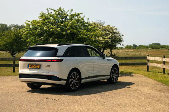 Новый премиальный электрический внедорожник - Xpeng G9 2024 570 км pro с 230 двигателем мощностью 430N.m крутящий момент 6.4sec 0-100 км / ч ускорение