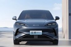 Новый электромобиль PURE BYD Sea lion 07 с BYD e-платформой 3.0 EV архитектурой 210 км/ч максимальная скорость и 231P.s мощность двигателя