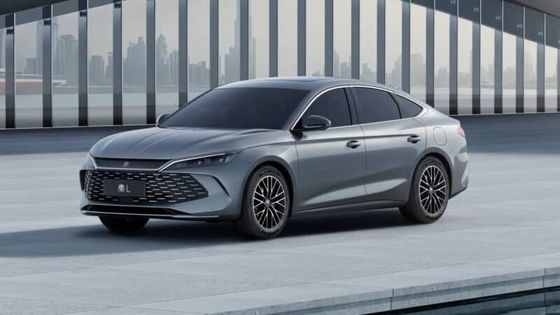 Новый гибридный автомобиль 2024 BYD Qin L Dm-i 1.5T 101Ps.L4 двигатель с 218Ps электрический двигатель мощность 180 км / ч максимальная скорость