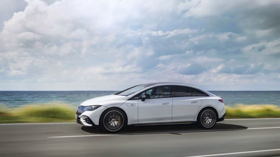 Электрическое транспортное средство с большой дальностью действия Mercedes-Benz EQE AMG 53 4MATIC+ с мощностью двигателя 460kw/625P.s 220 км/ч максимальная скорость