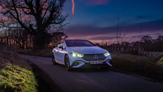 Самое привлекательное электромобиль Mercedes-Benz EQE 300 Седан 525 км диапазон 180кВ / 245P.s мощность w 210 км / ч максимальная скорость