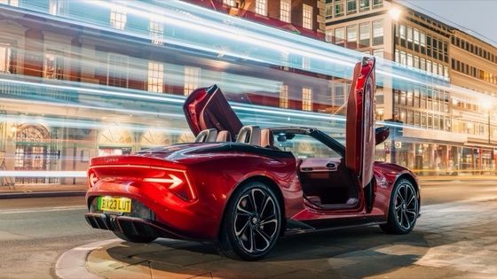 MG Cyberster Trophy Все электрический спортивный автомобиль здоровый 335 л.с. и 350 фунтов футов крутящего момента, 336 миль пробега под 77 кВтч батареи