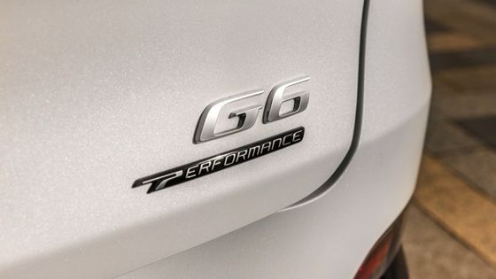 Xpeng G6 RWD Длинный диапазон электрического транспортного средства SUV EV Электрический автомобиль с мощностью двигателя 210 кВт в режиме реального движения и диапазоном 490 км