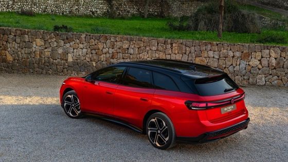 Volkswagen ID 7 Tourer GTX Новый автомобиль с батареей мощностью 91 кВт/ч мощностью 250 кВт (340 л.с.) Моторная мощность 6,0 сек Ускорение 0-100 км/ч