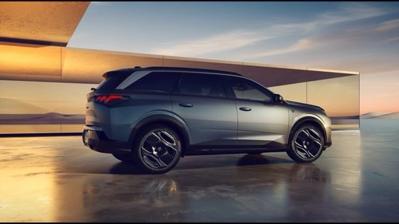 Предпродажа 2024 Peugeot E-5008 внедорожник 500 км дальность действия 326 лошадиных сил (240 кВт) Двойной двигатель AWD Чистое электрическое транспортное средство