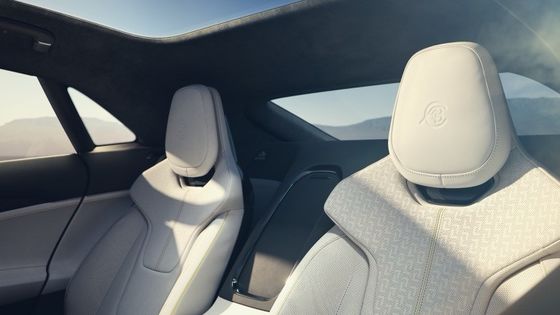 Lotus Emeya Packs The Firm's New Age EV Tech In A Four-door GT Bodystyle With 650km Range 250km/h Максимальная скорость и мощность 450 кВт