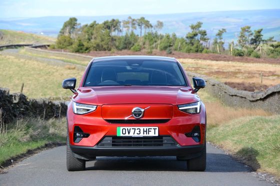 Всесторонний EV Volvo EC40 Ultimate Twin Motor с WLTP 326Miles 4,7sec ускорение от 0-62mph 408 лошадиных сил