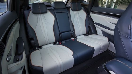 Двигатель FWD 1.5L At BYD SEAL U DM-i PHEV Электромобиль с электрическим двигателем 18,3 кВтч батарея Максимальная мощность 214 л.с.