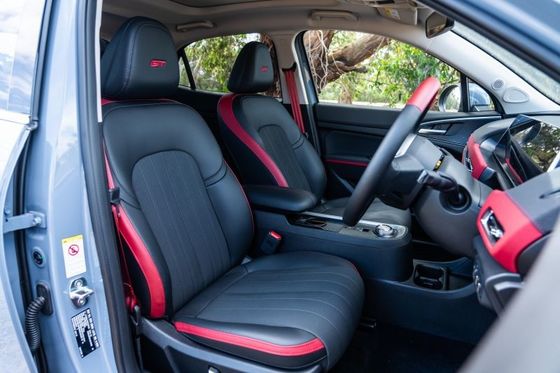 Электрические транспортные средства 2024 GMW ORA Чистый электрический автомобиль с мощностью 126 кВт / 171 с Моторная мощность 160 км / ч Максимальная скорость & 400 кмРАНЖЕ