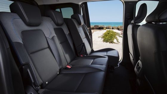 Удобная позиция вождения и практичный салон с хорошей стоимостью Nissan Townstar MPV Pure Ev с WLTP 285 км