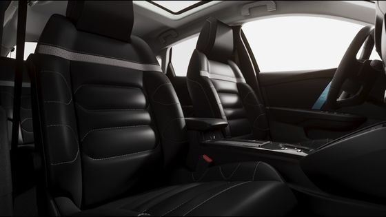 Достойное управление Citroen E-C4 с мощностью 115 кВт (156 л.с.) При максимальной скорости 150 км/ч 54 кВт литий-ионный аккумулятор