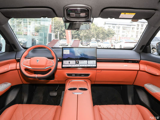 Новейшая система HUAWEI DEEPAL S07 2024 EREV с 121 км CLTC0.5h Быстрое время зарядки 175 кВт Максимальная мощность 320N.m крутящий момент