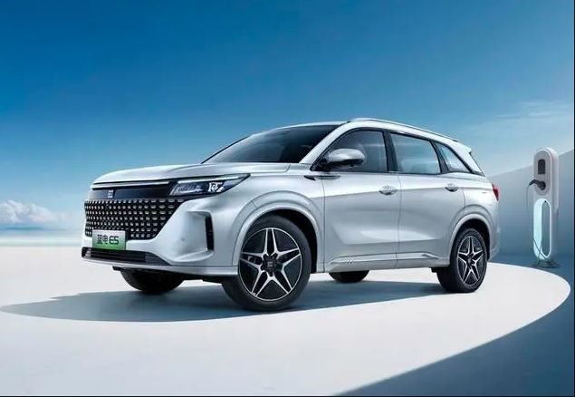 Размер электрическое SUV Dongfeng средний