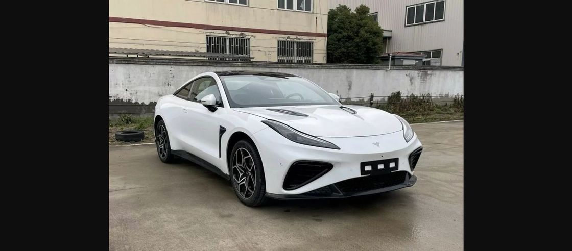 64.27 кВтч Автомобили с батареей @ NEZHA GT 560 км дальность энергосберегающий 2-дверный 4-местный спортивный автомобиль