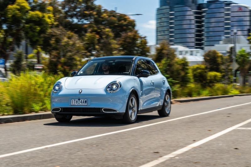 Электрические транспортные средства 2024 GMW ORA Чистый электрический автомобиль с мощностью 126 кВт / 171 с Моторная мощность 160 км / ч Максимальная скорость & 400 кмРАНЖЕ